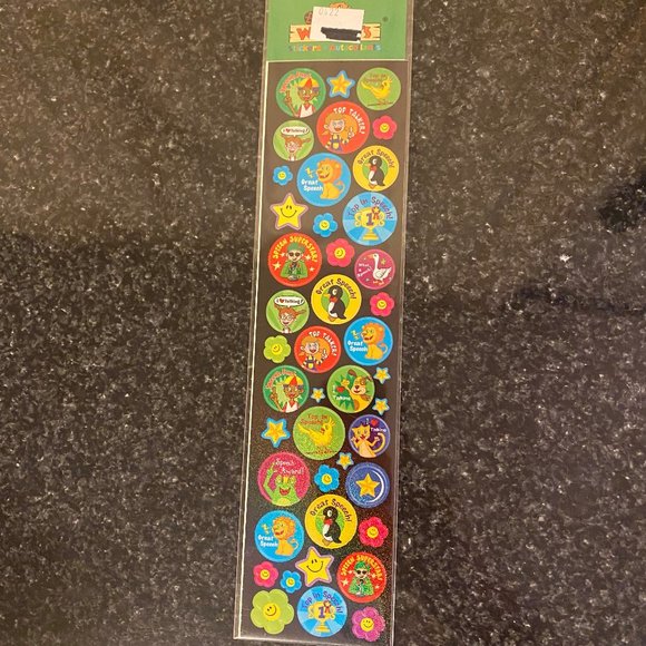 11 Packs of Assorted Stickers - Picture 7 of 7